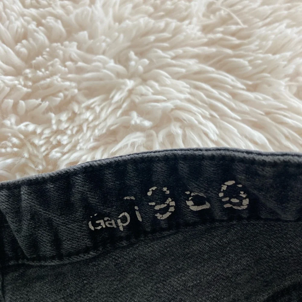 Stylish Gray Women's Skinny Pants - Picture 2 of 4